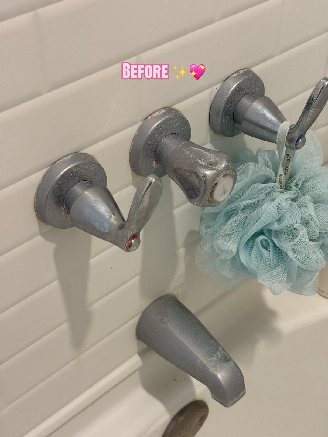 bathtub faucet and handles before cleaning